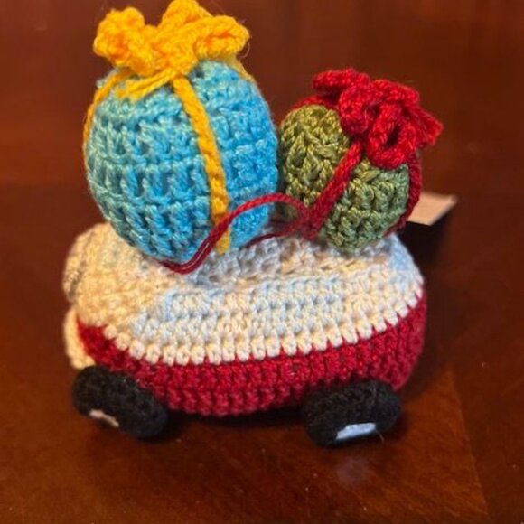 Melange Collection Handmade Crochet Car With Gifts Christmas Ornament peru - Picture 13 of 13